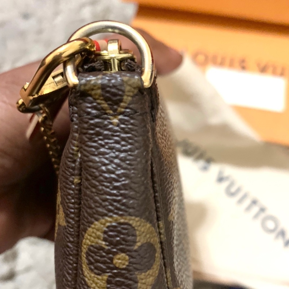 Limited Edition Inventeur Trunks & Locks Pochette - Picture 10 of 15